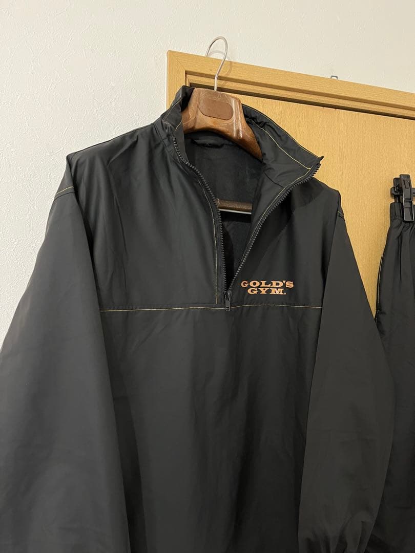 定価9.680円☆試着のみ超美品☆GOLD'S GYMオリジナル・サウナスーツ②