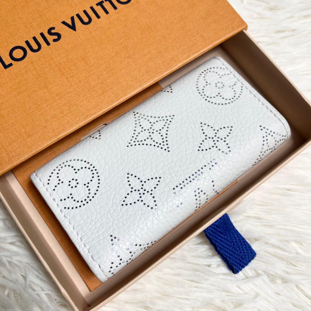 【未使用級】 ルイヴィトン＊ マヒナ4連キーケース モノグラム ICチップ