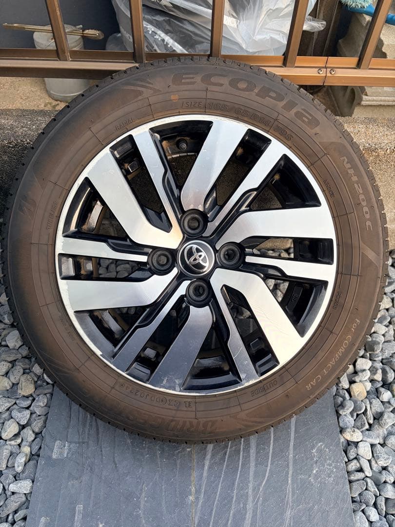 ルーミー　24年製夏タイヤ純正ホイールセット　ブリヂストン　ECOPIA 溝◎