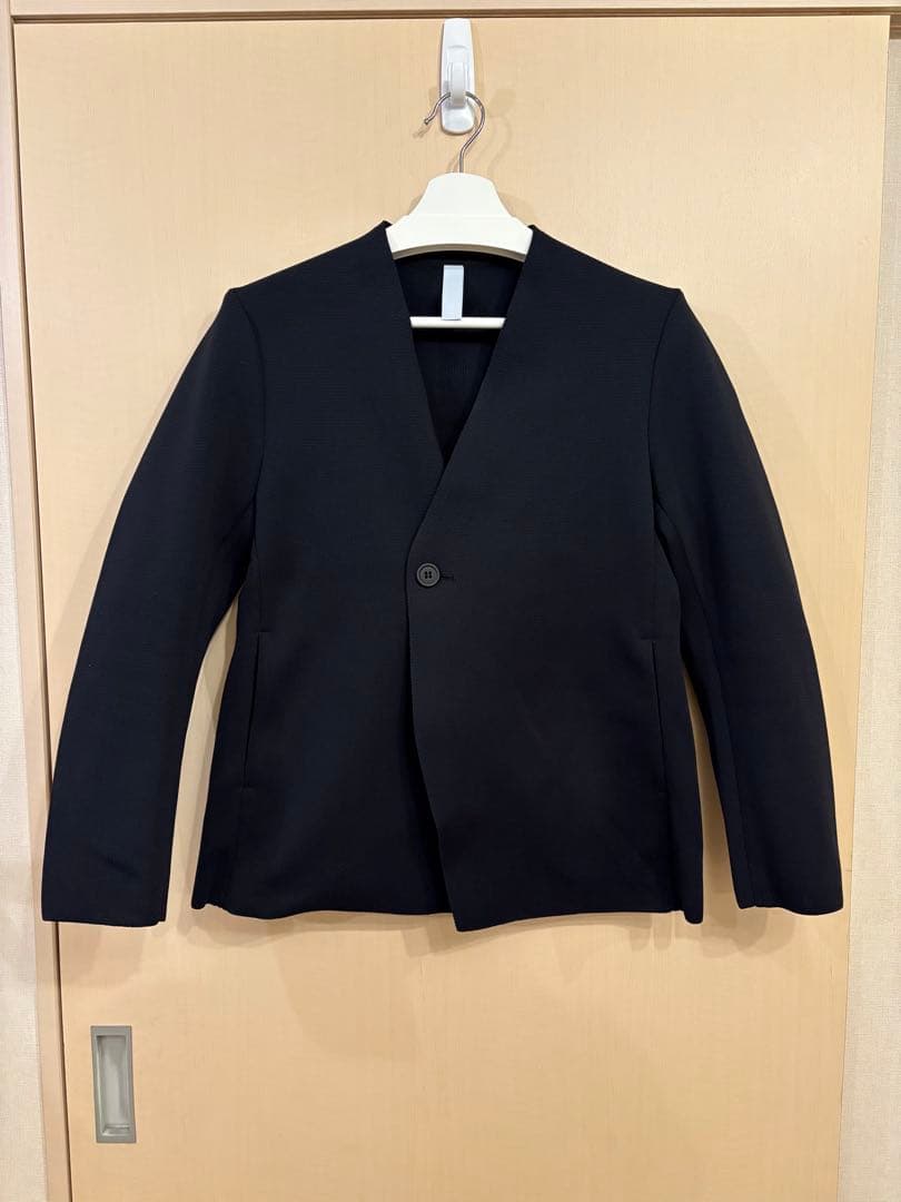 CFCL ノーカラージャケット