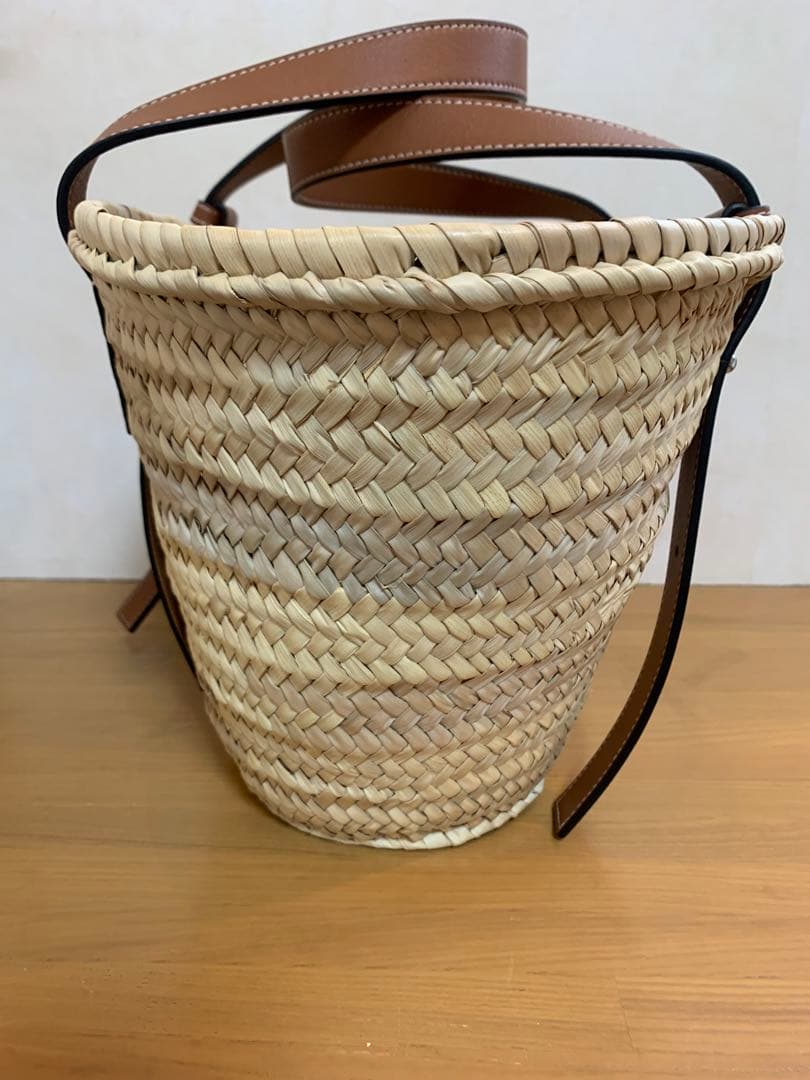 LOEWE ロエベ　カゴバッグ　かごバスケットバッグ