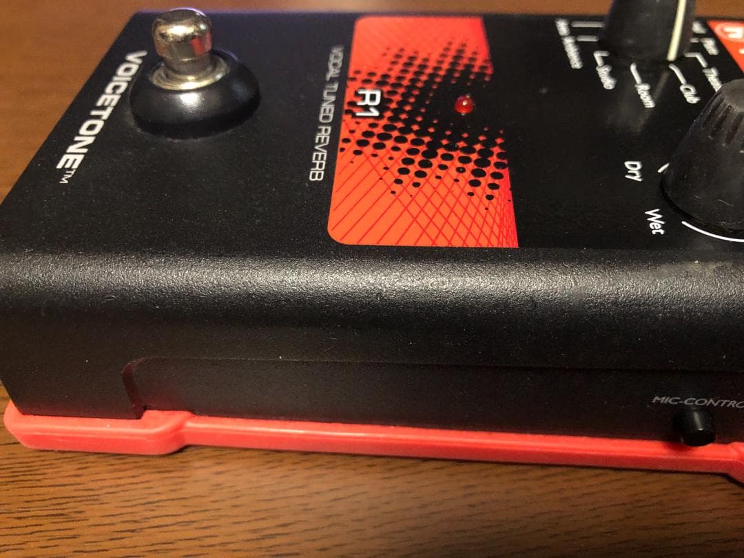 TC-HELICON VoiceTone R1 ボーカルリバーブ