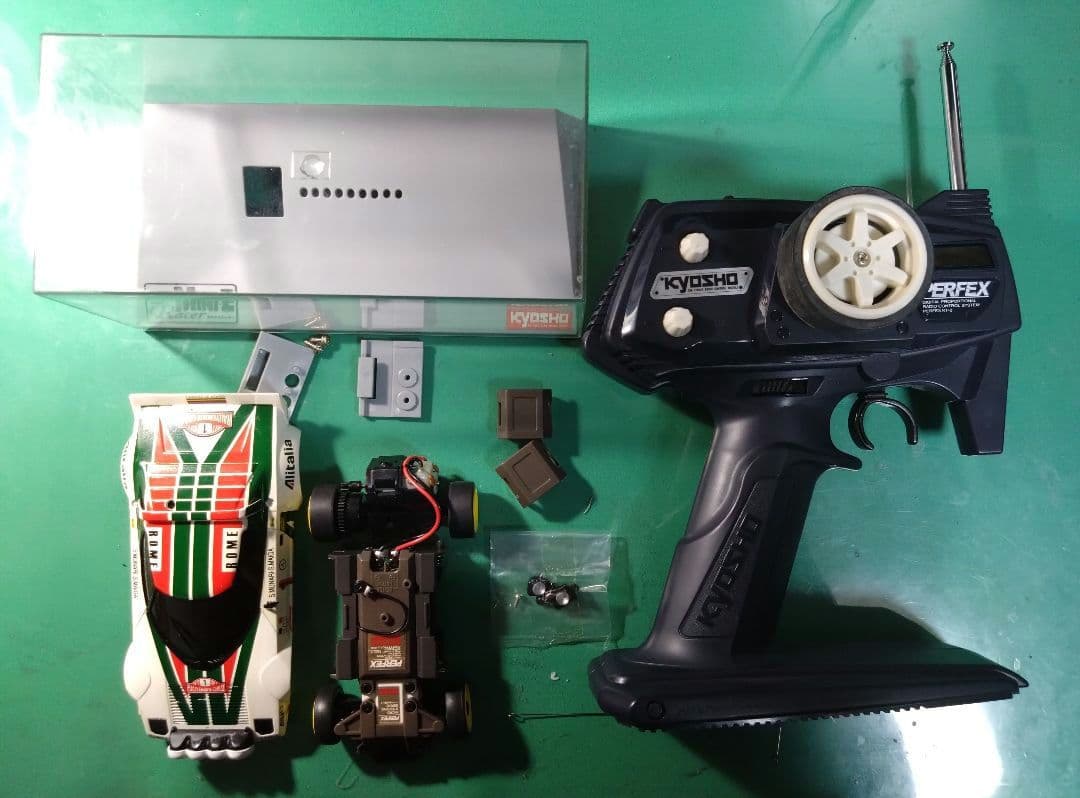 京商ミニッツレーサー Mini-Z ランチア・アリタリア