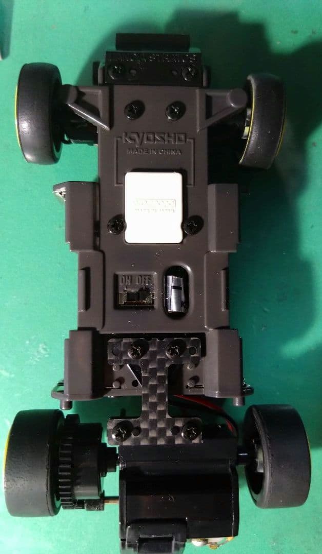 京商ミニッツレーサー Mini-Z ランチア・アリタリア