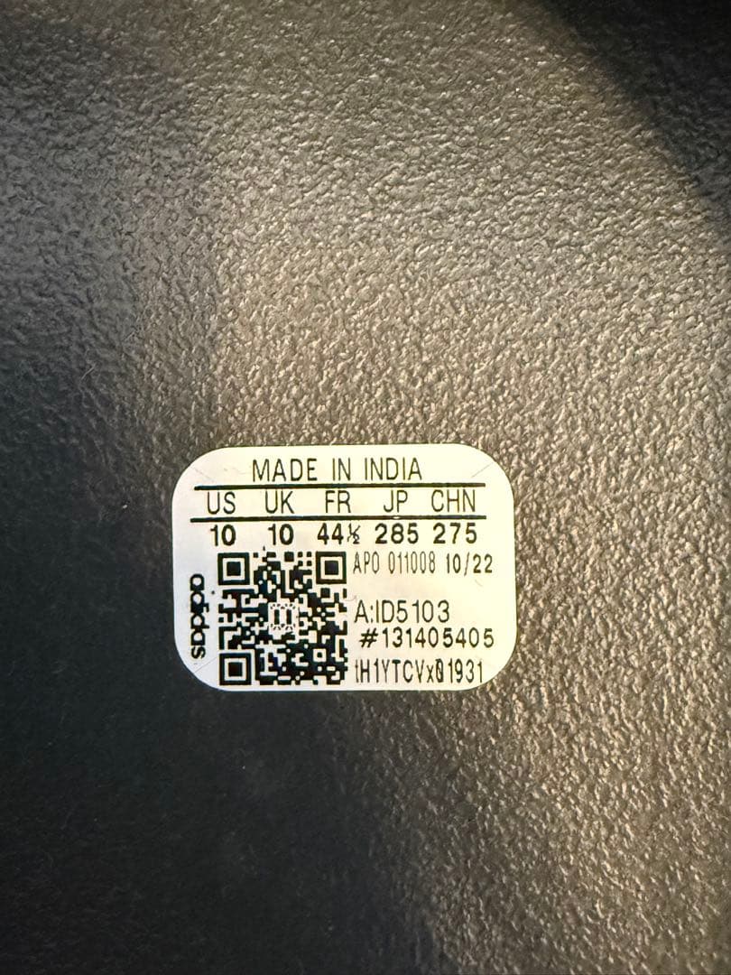 adidas イージースライド　28.5