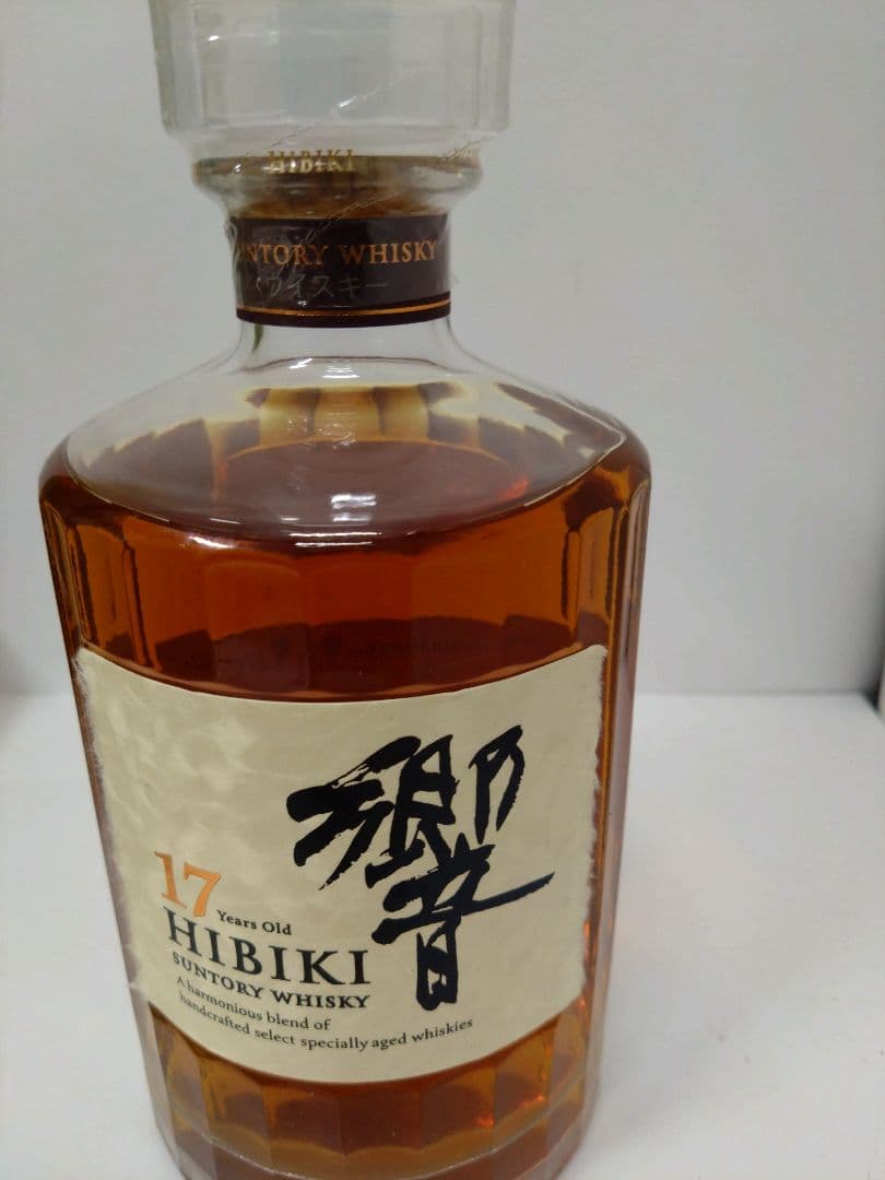 【未開栓】サントリー　響 17年 700ml 箱付き