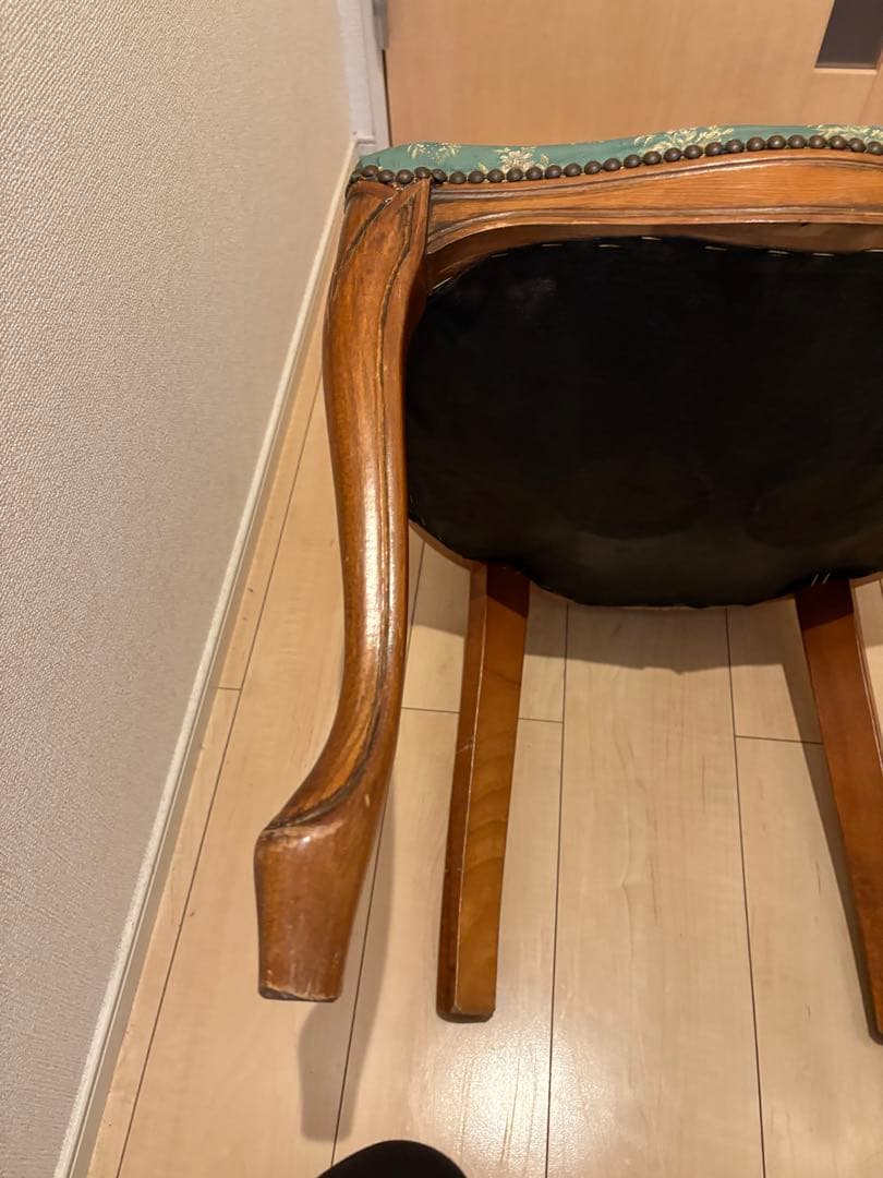 ダイニングチェア アンティーク調　ロココ　ドレッサー　猫脚　在庫2