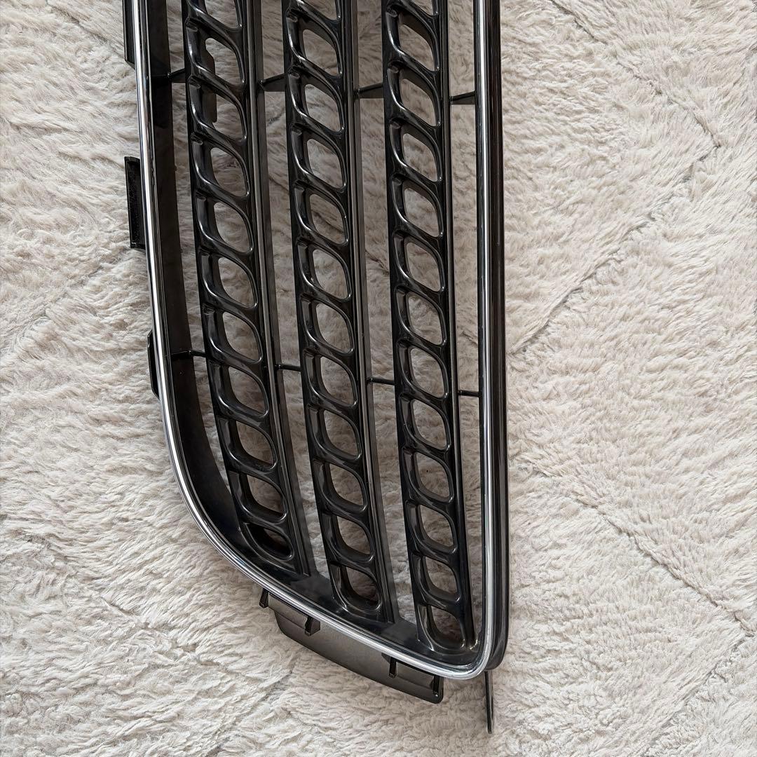 アルテッツァ　後期純正グリル