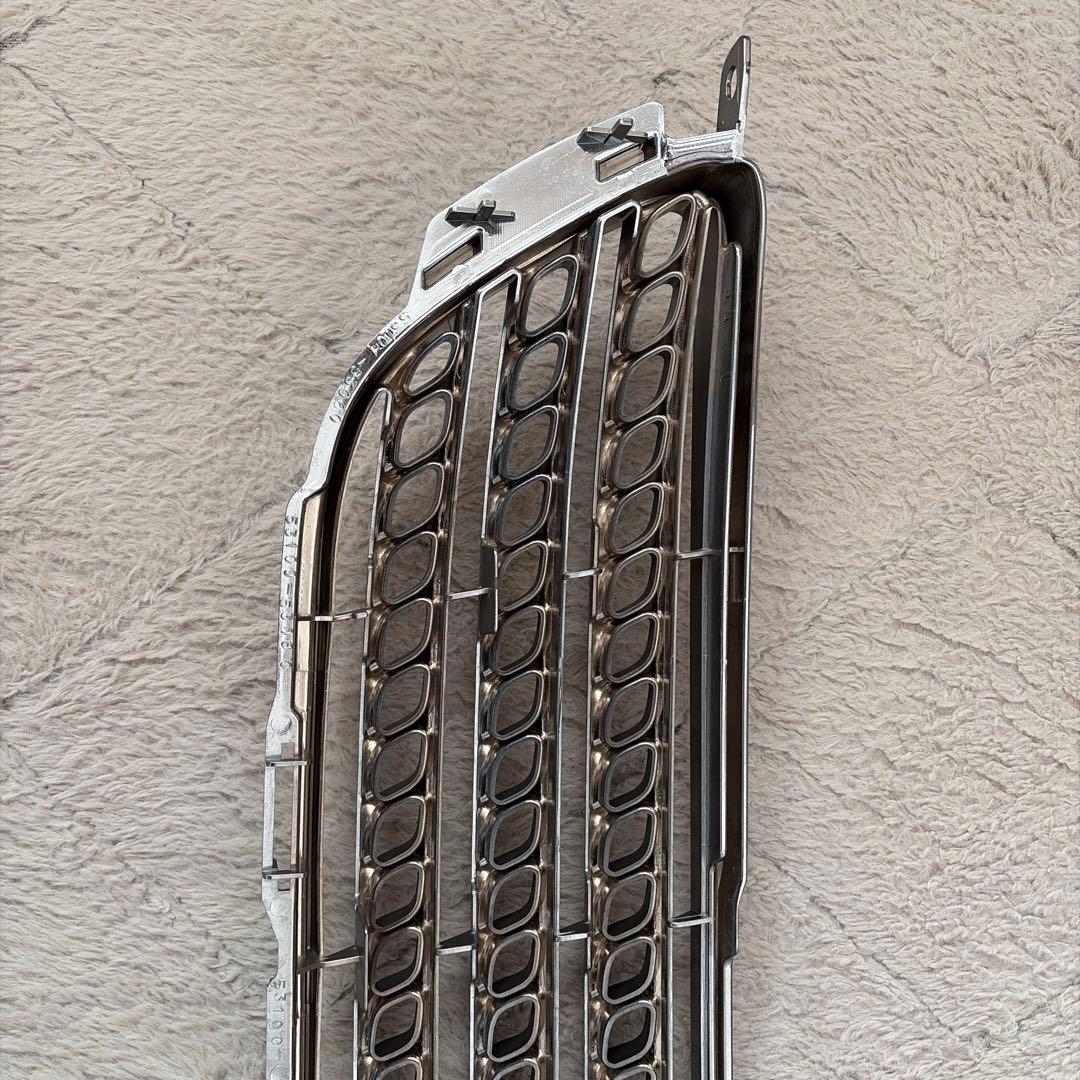 アルテッツァ　後期純正グリル