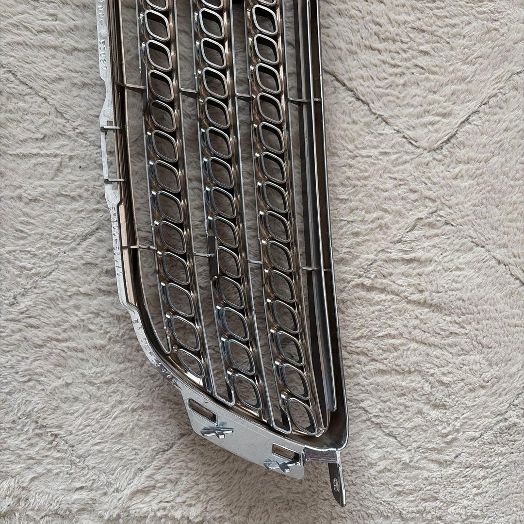 アルテッツァ　後期純正グリル