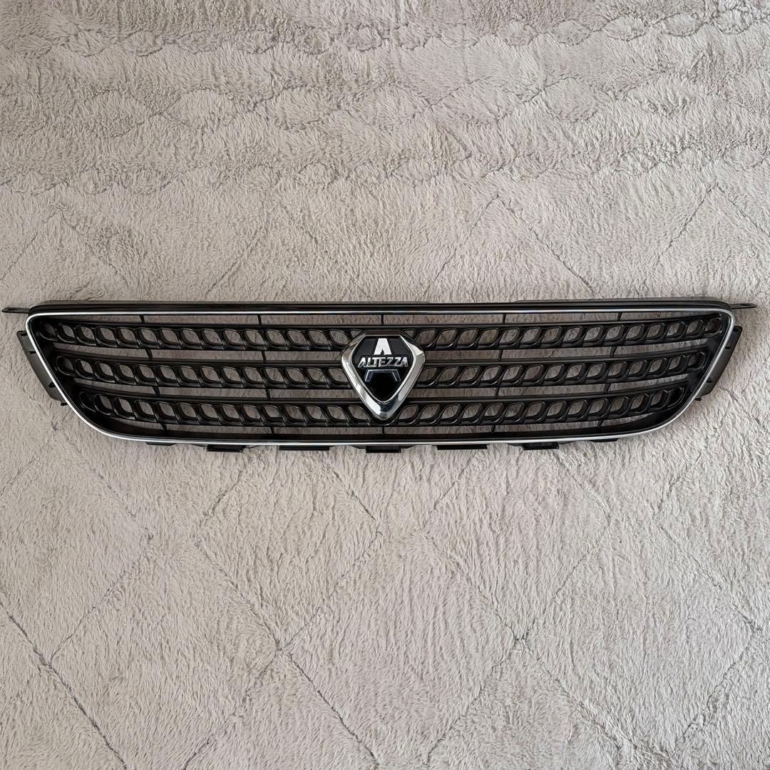 アルテッツァ　後期純正グリル