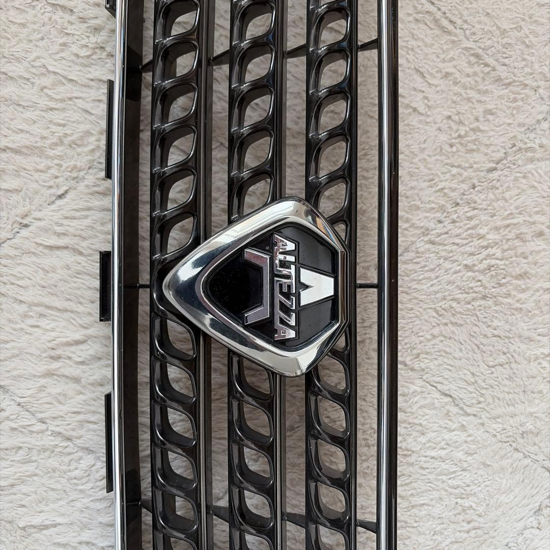 アルテッツァ　後期純正グリル