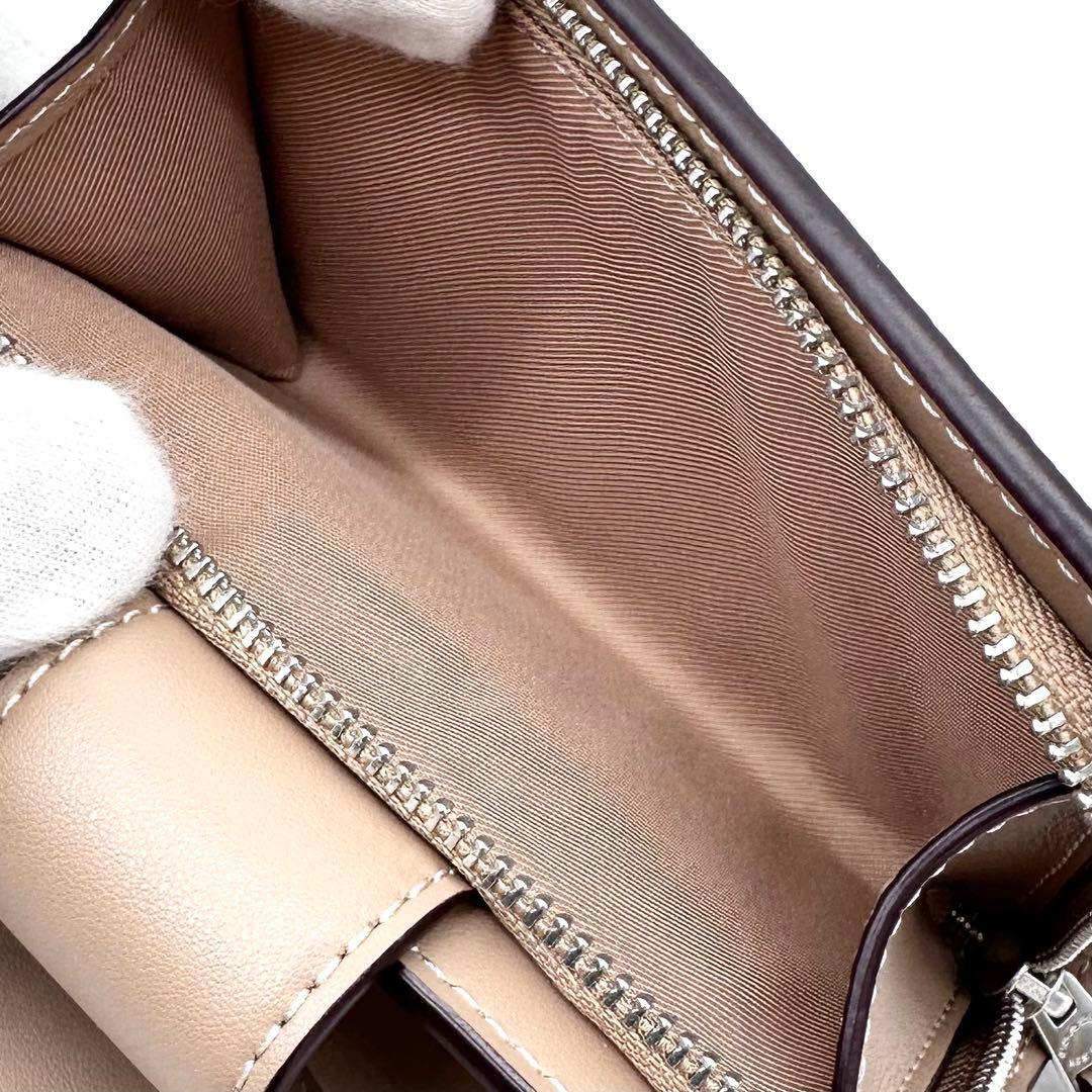 未使用✨COACH コーチ シグネチャー ２つ折り財布 レザー サンド/トープ