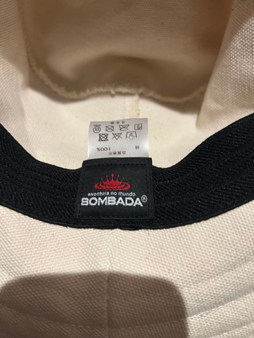 ボンバダアグア　AVENTURA HAT FAVELA