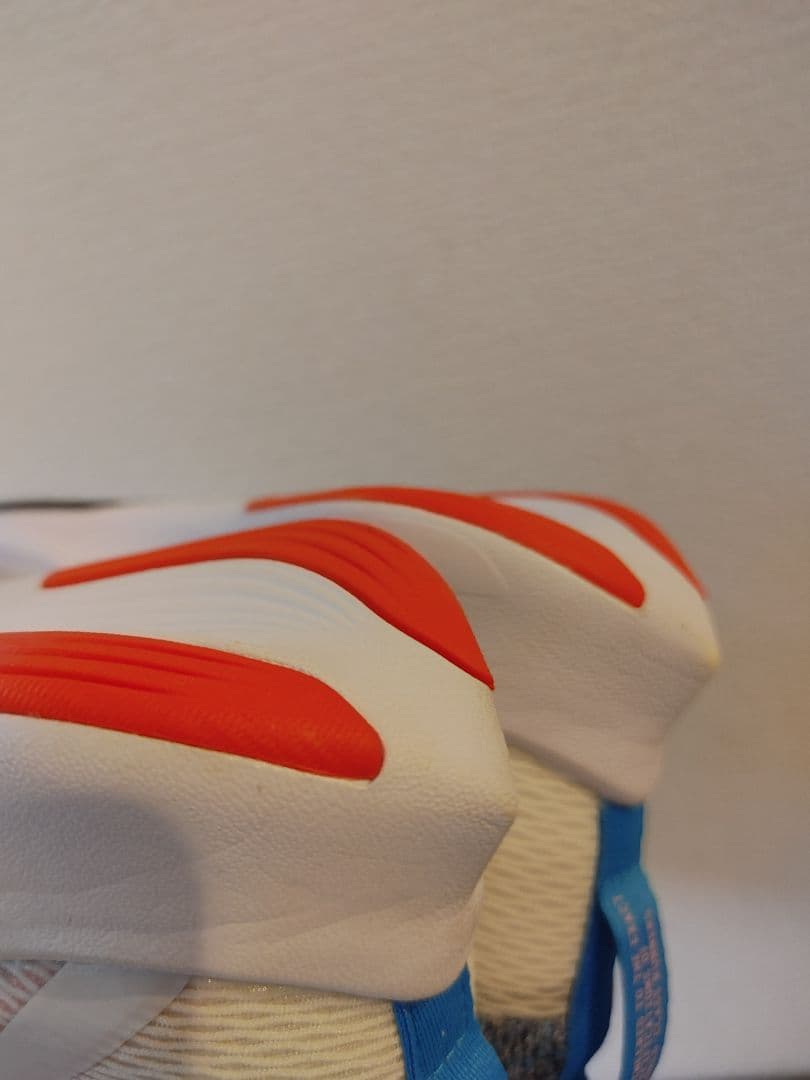 ナイキ　23.0 ズーム フライ 4 CT2401-100