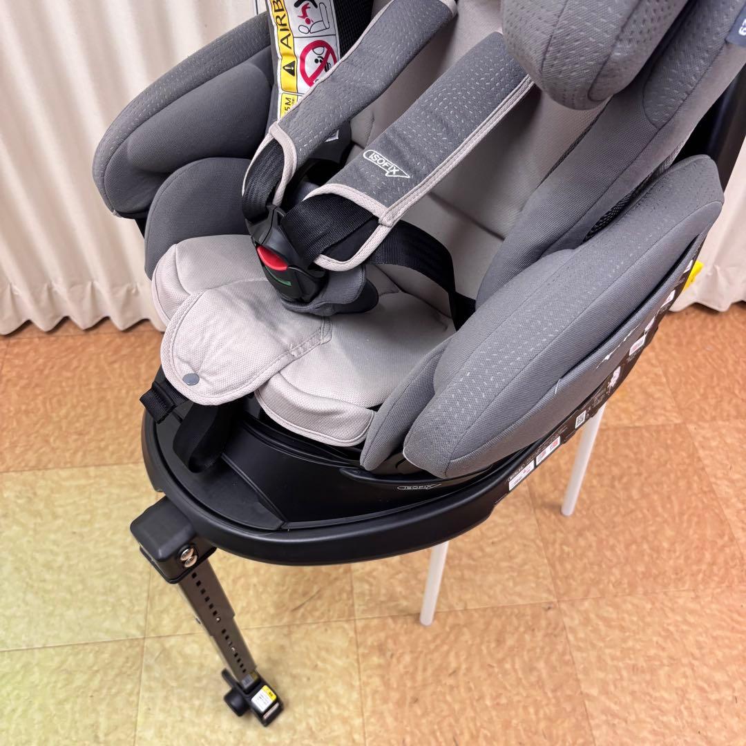 クリーニング済　☆美品☆　アップリカ　フラディア　ISOFIX　セーフティー
