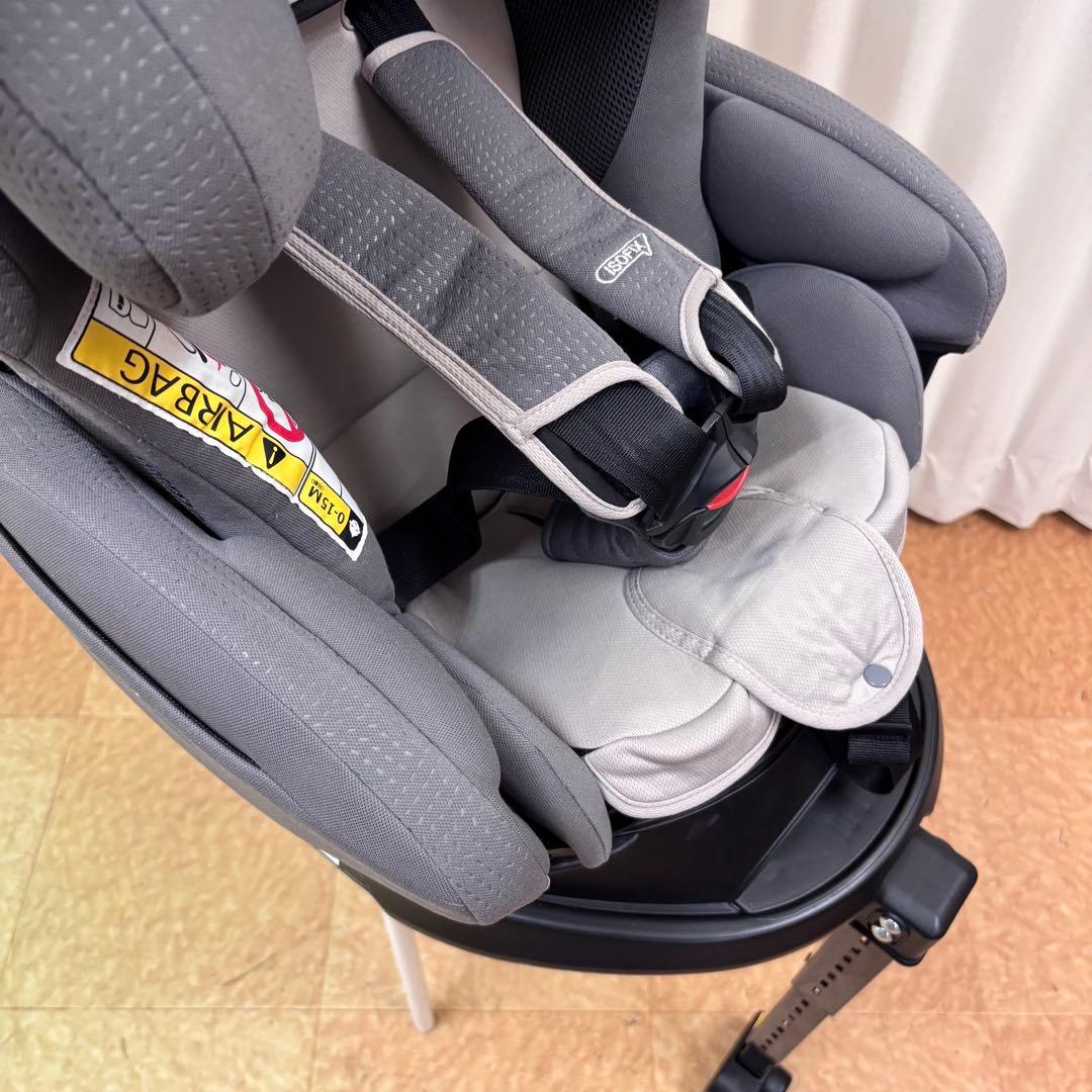 クリーニング済　☆美品☆　アップリカ　フラディア　ISOFIX　セーフティー