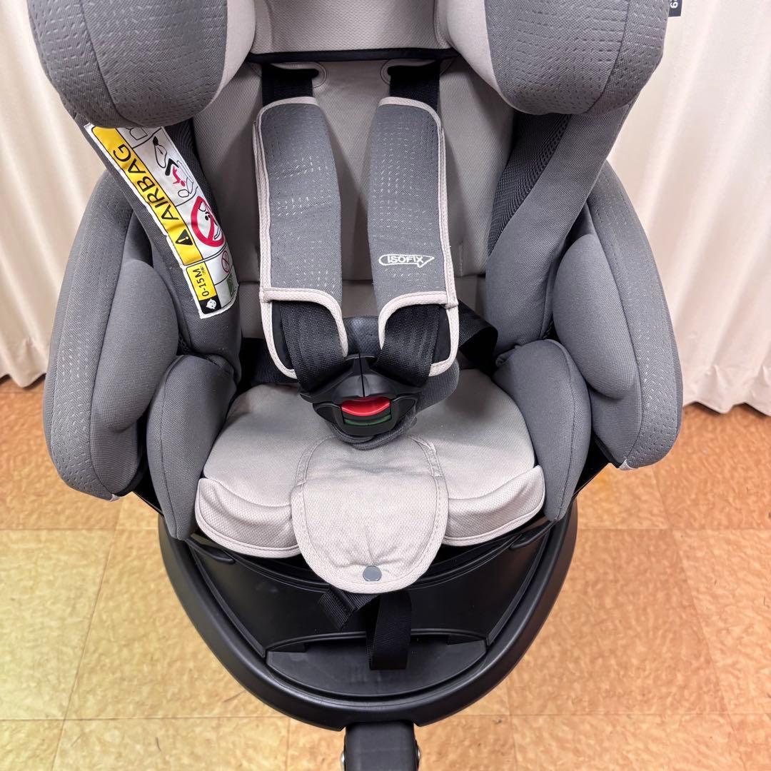クリーニング済　☆美品☆　アップリカ　フラディア　ISOFIX　セーフティー
