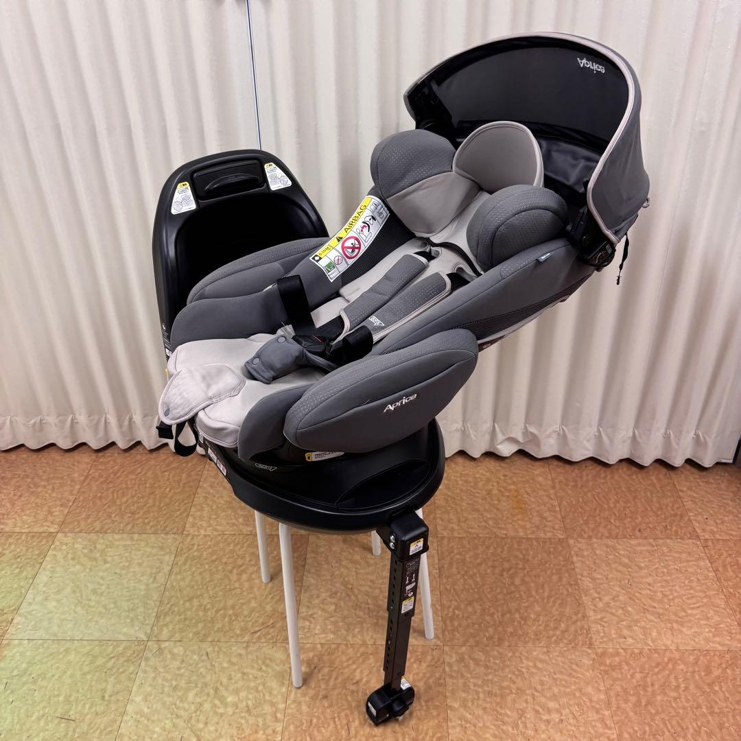 クリーニング済　☆美品☆　アップリカ　フラディア　ISOFIX　セーフティー
