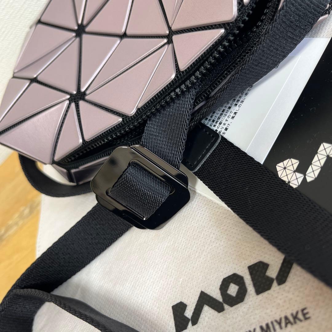 BAOBAO ISSEY MIYAKE CUBOID LLIC(ピンク)