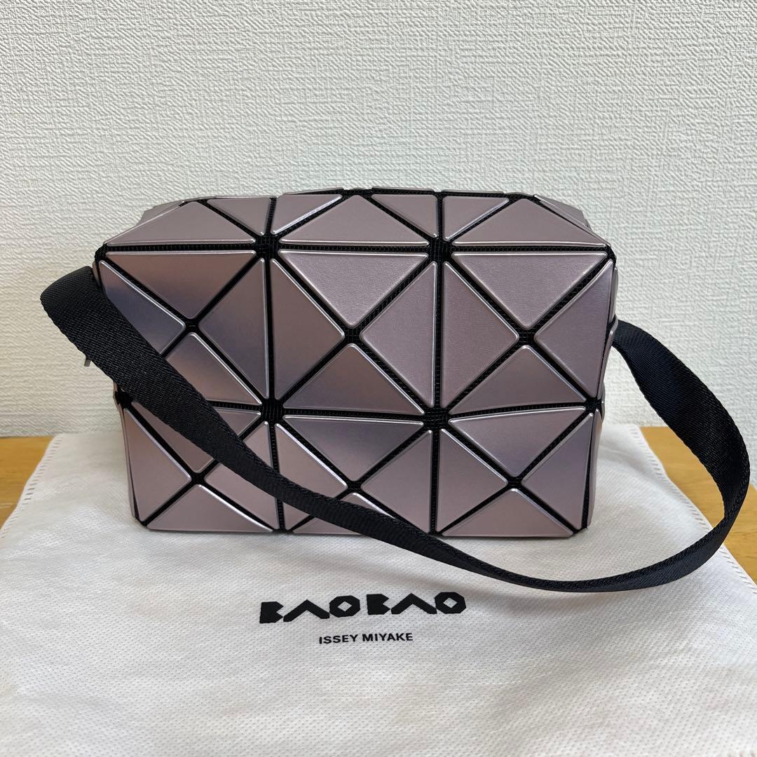 BAOBAO ISSEY MIYAKE CUBOID LLIC(ピンク)