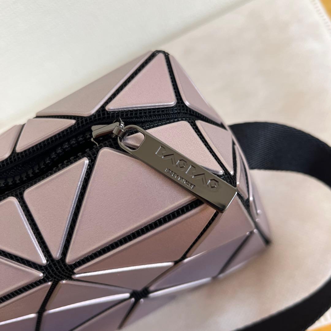 BAOBAO ISSEY MIYAKE CUBOID LLIC(ピンク)