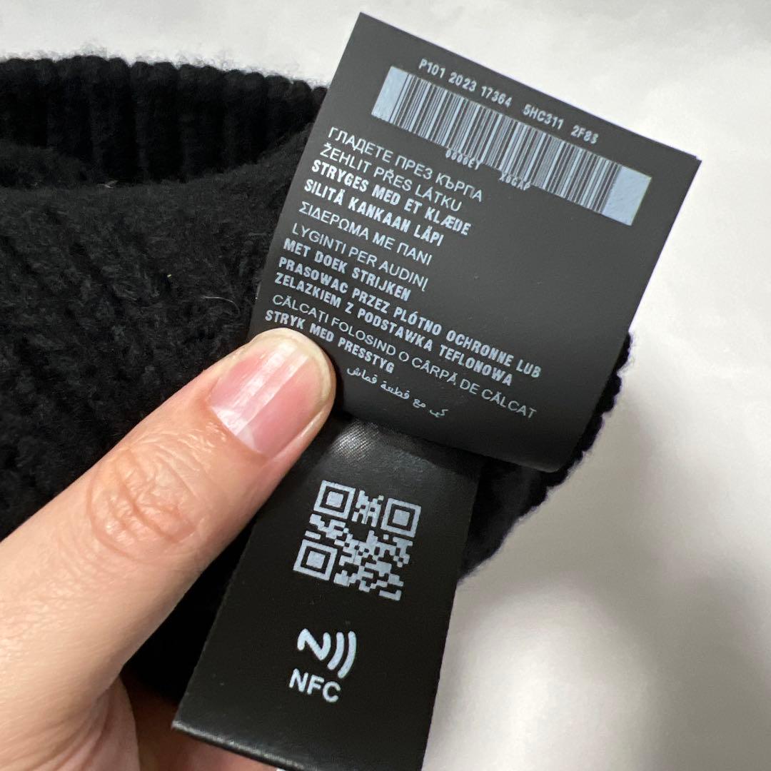 miumiuミュウミュウ　カシミヤ混 ロゴジャガードビーニー 5HC311