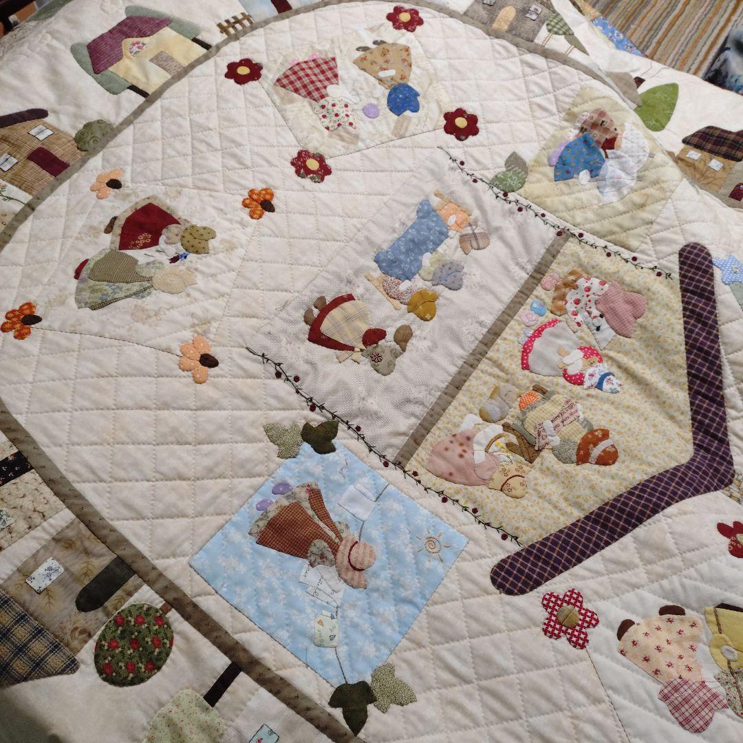 ハンドメイド　パッチワークベッドカバー