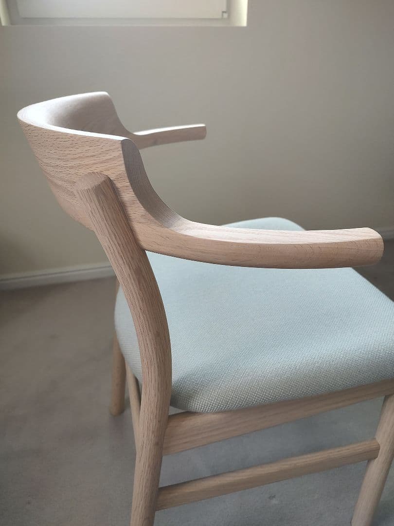 アクタス　SOUP　スープ　ハーフアームチェアC　オーク　ミルク　ファブリック