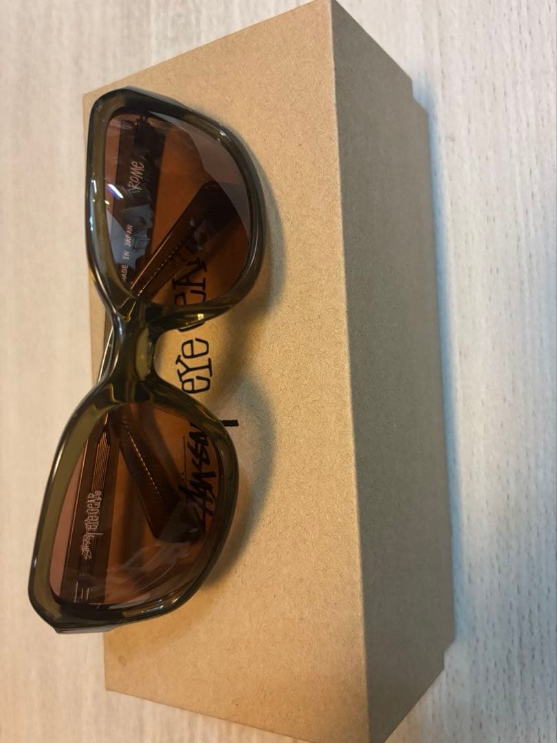 Stussy サングラス　2025