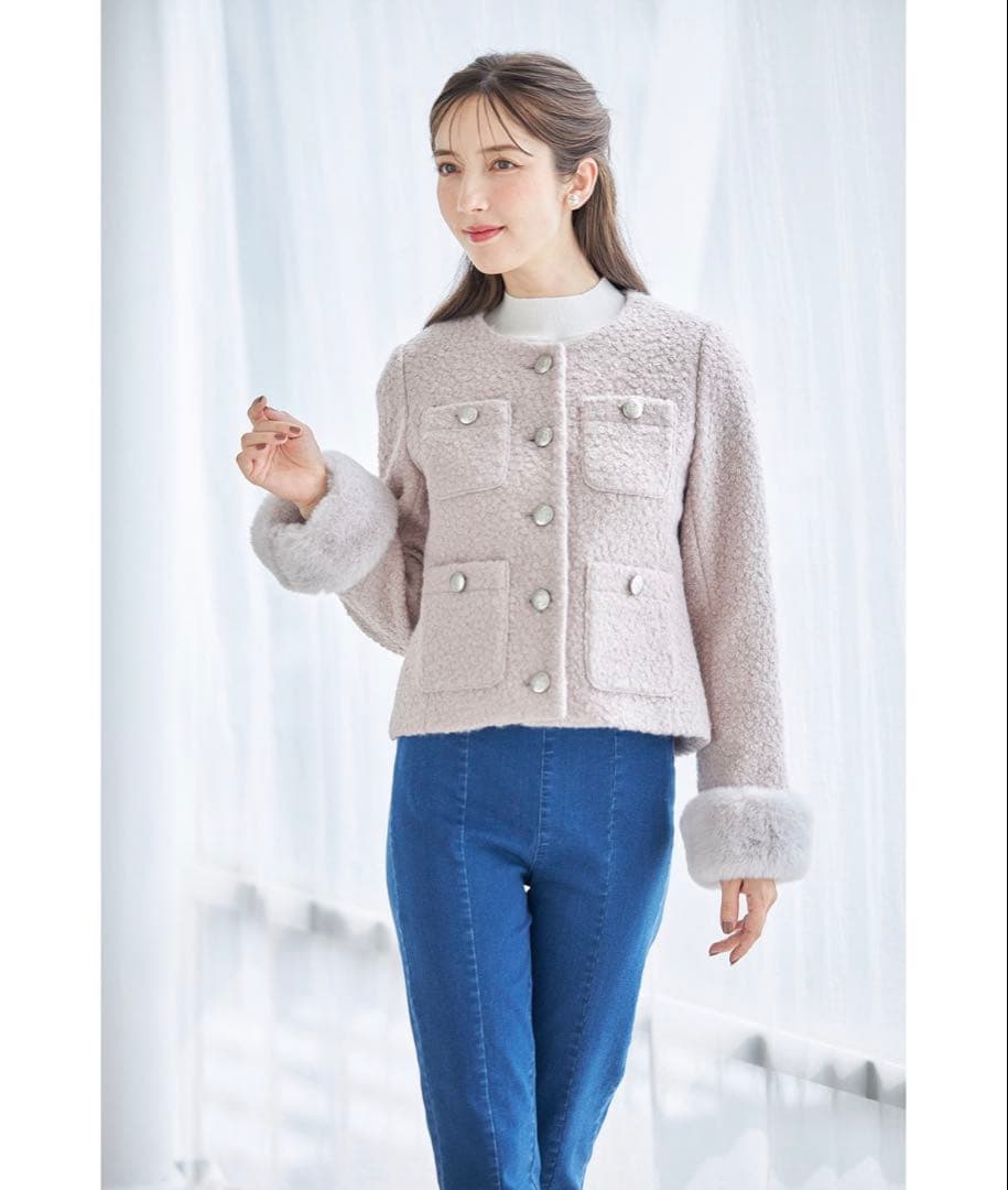 tocco closet 取り外し可能な袖口ファー付きブークレジャコット