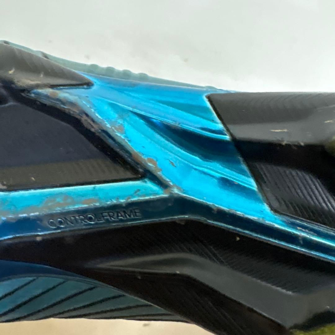 adidas プレデター19＋FG.AG紐なしサッカーシューズ スパイク