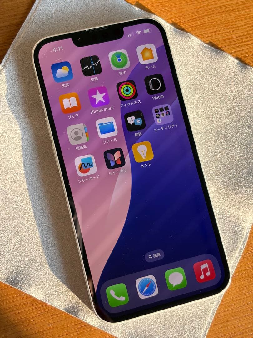 ほぼ未使用 iPhone 16e アメリカ版 128GB ホワイト 本体