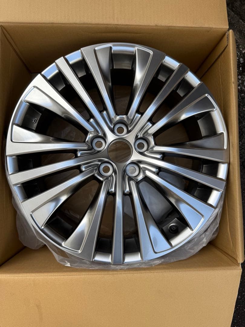 80系ハリアーZグレード19インチアルミホイール