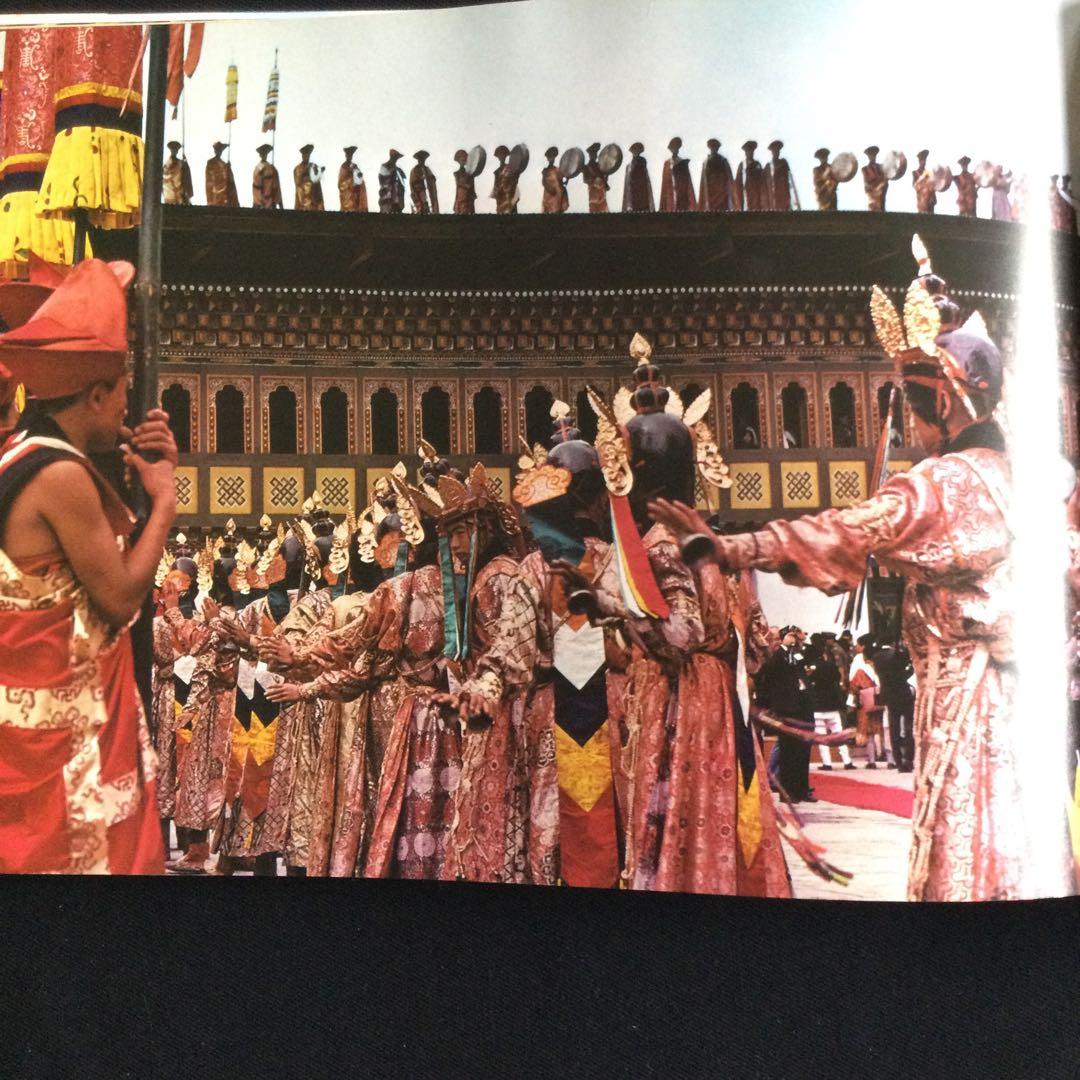 ヒマラヤ巡礼　洋書　エルンストハース　ネパール　ブータン　ダライラマ　文化　歴史