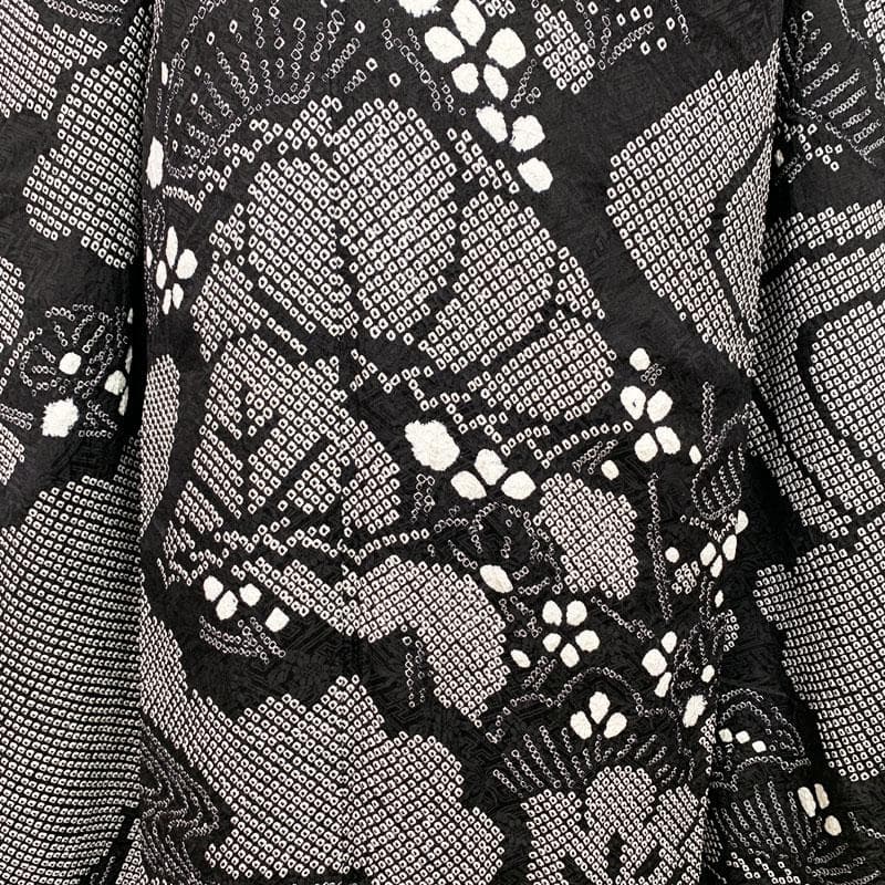 504z3☆鈴乃屋 振袖 総絞り 身幅広め 古典柄 黒☆美品 成人式 結婚式