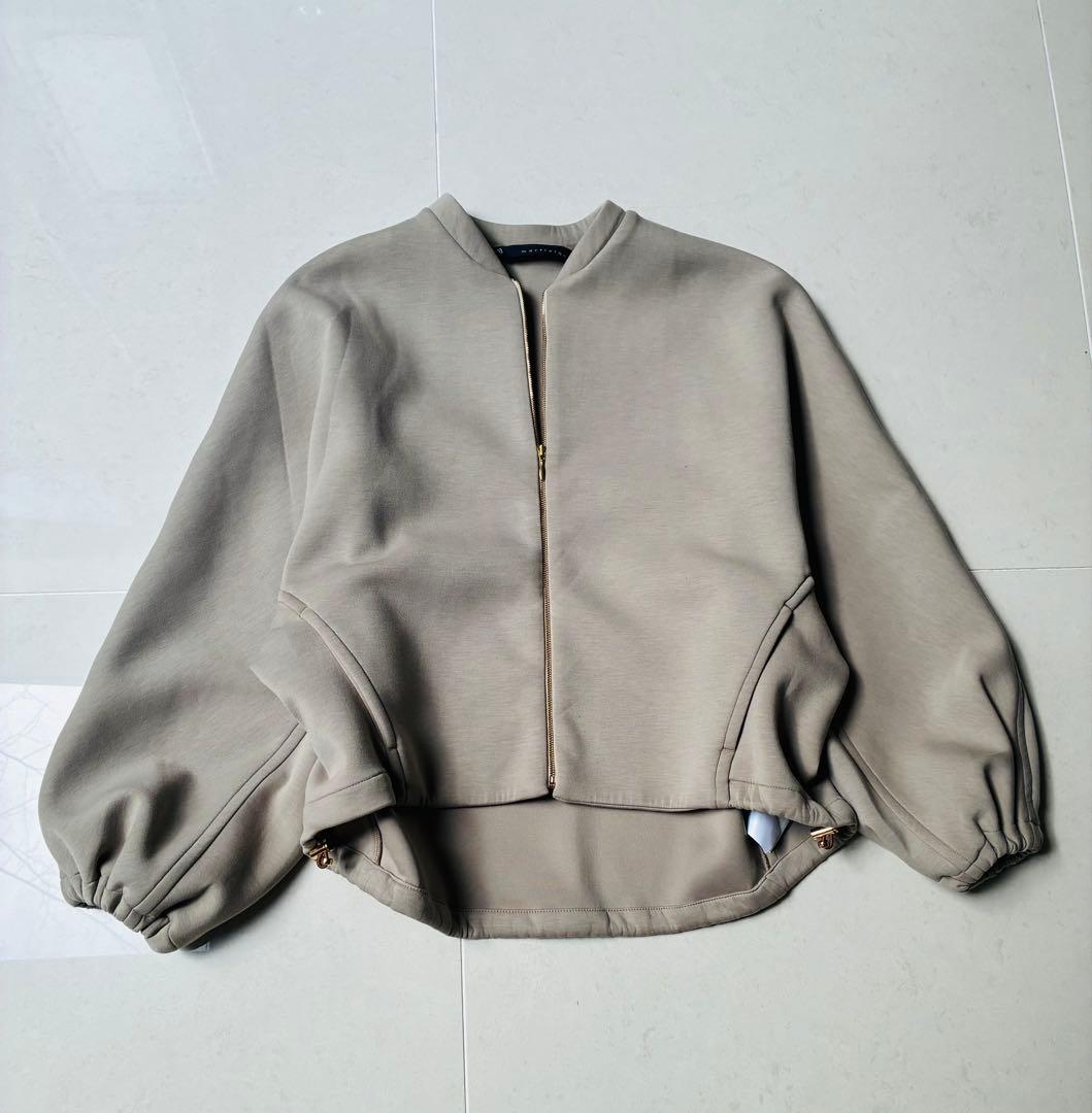 新品未使用　マルティニーク　ダンボールジップブルゾン