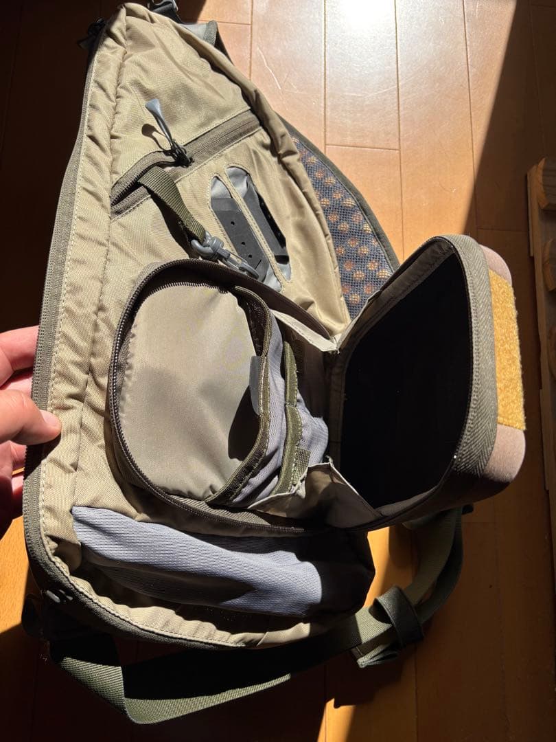 SIMMS　ヘッドウォーター　スリングパック【美品】