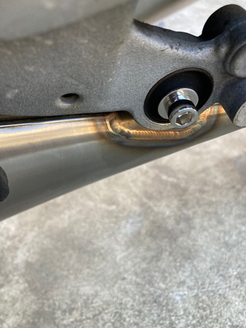 h*6様 NSR２５０Ｒ　MC28 ステンレススチール チャンバー