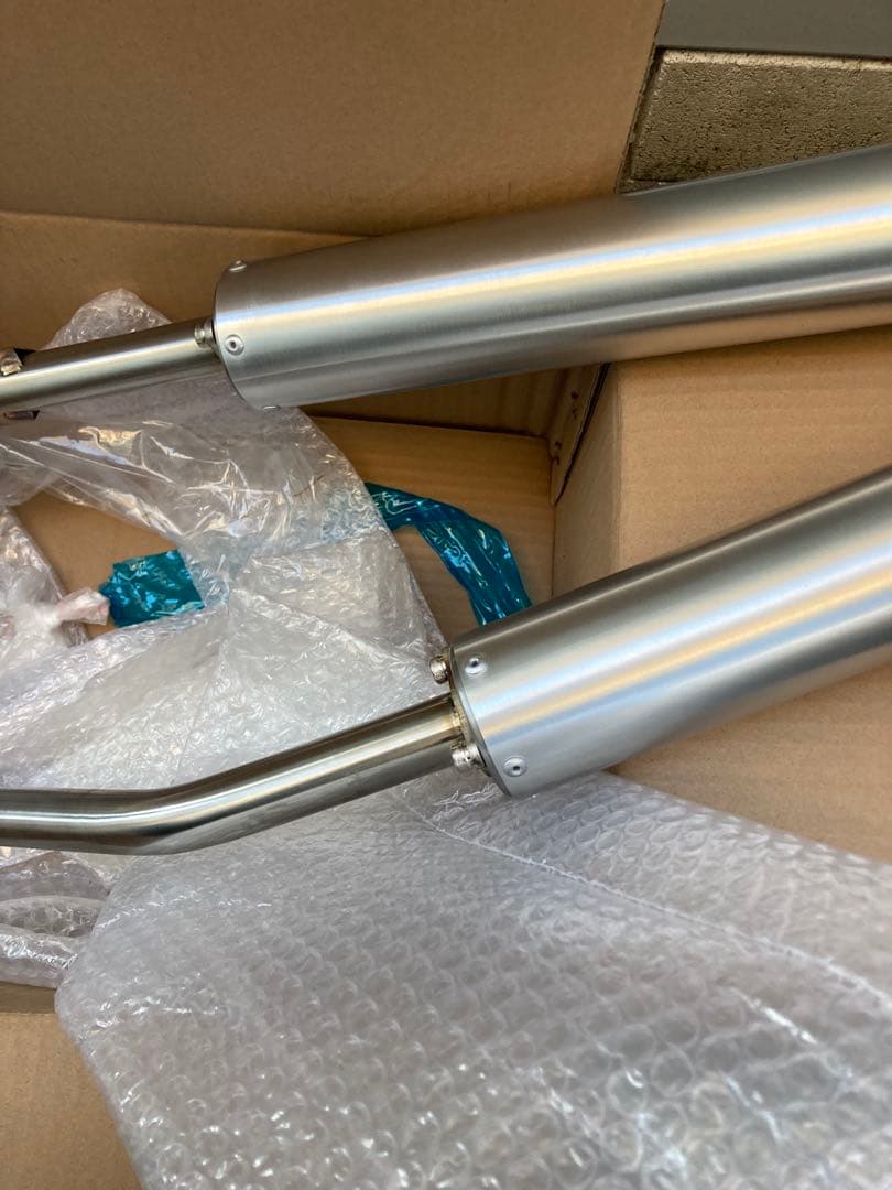 h*6様 NSR２５０Ｒ　MC28 ステンレススチール チャンバー