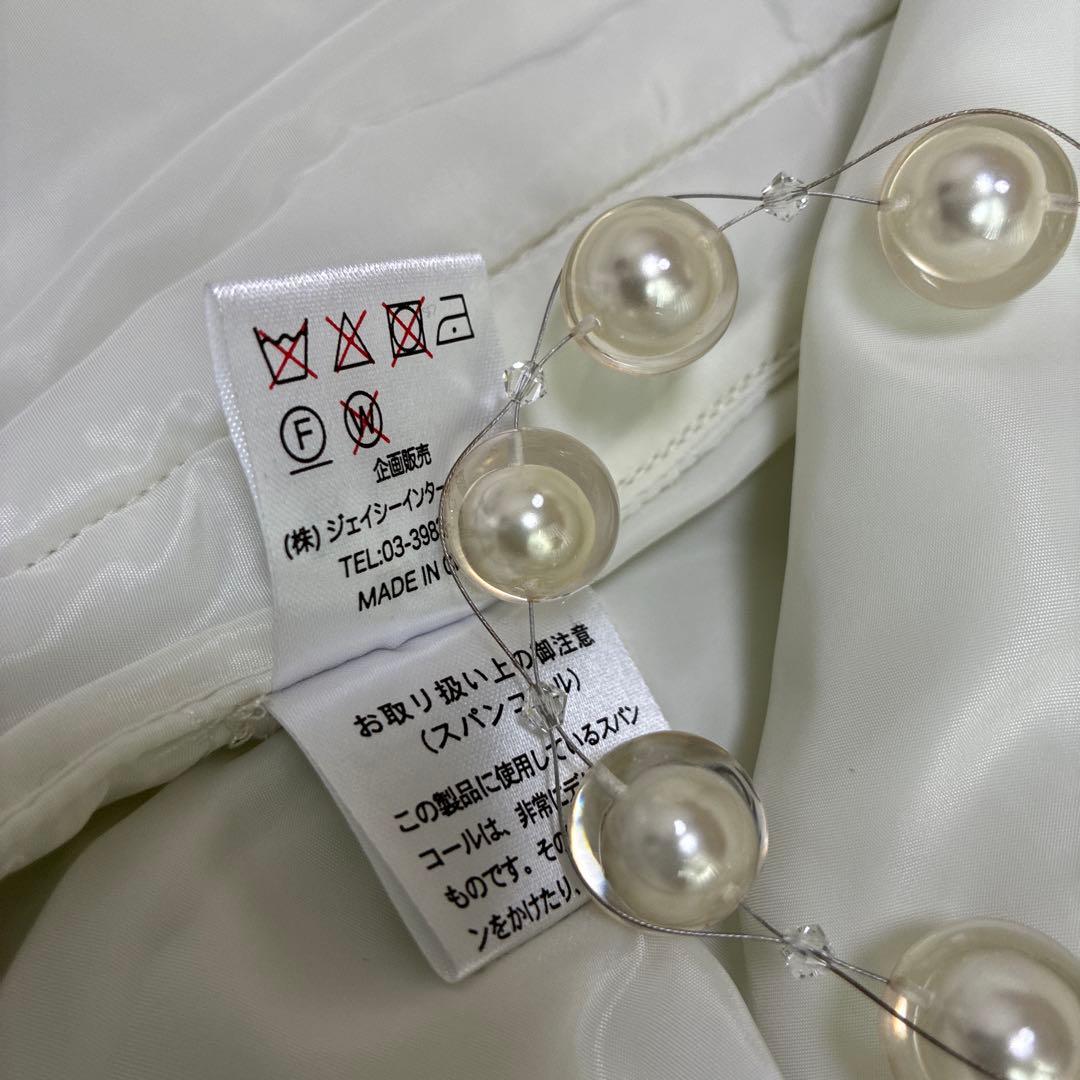 スーパービューティー☆44☆新品タグ付き　フード付きお花型キルティングロングジレ