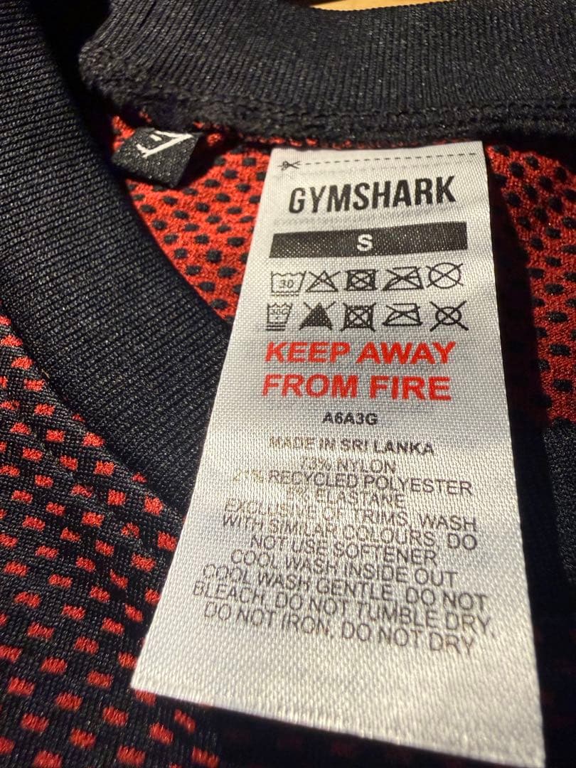 トップス  onyx red V5 S-size compression