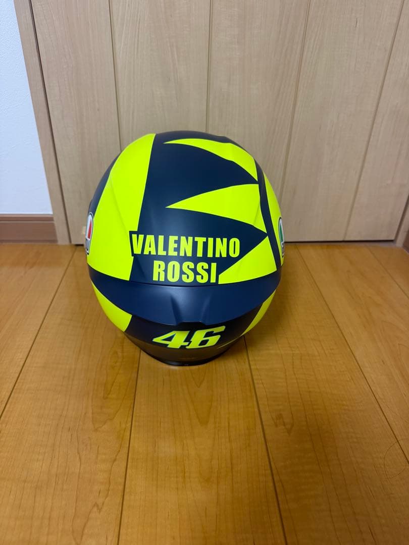 AGV フルフェイスヘルメット バレンティーノ・ロッシデザイン　最終値下げ価格