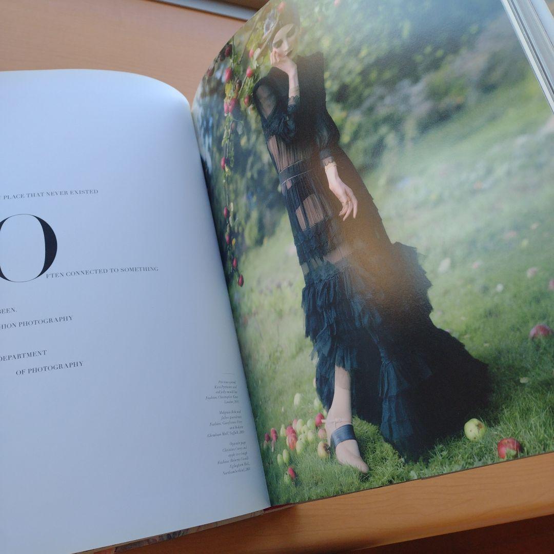 アート・デザイン・音楽 Tim Walker STORY TELLER