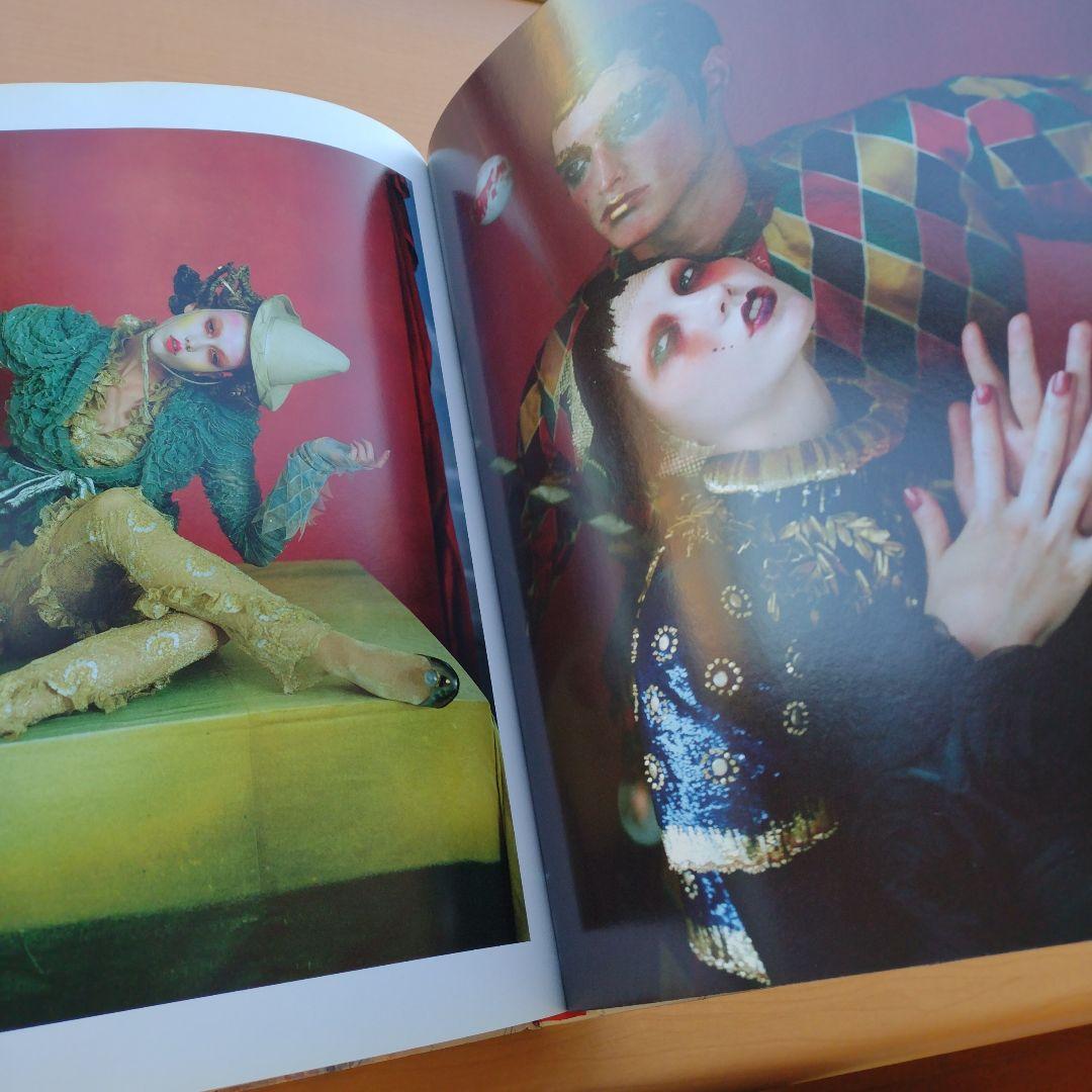 アート・デザイン・音楽 Tim Walker STORY TELLER