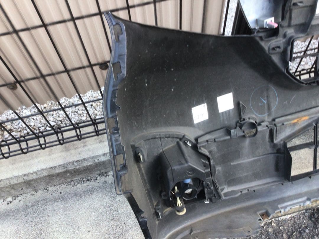 la600s タントカスタム フロントバンパー　　X07