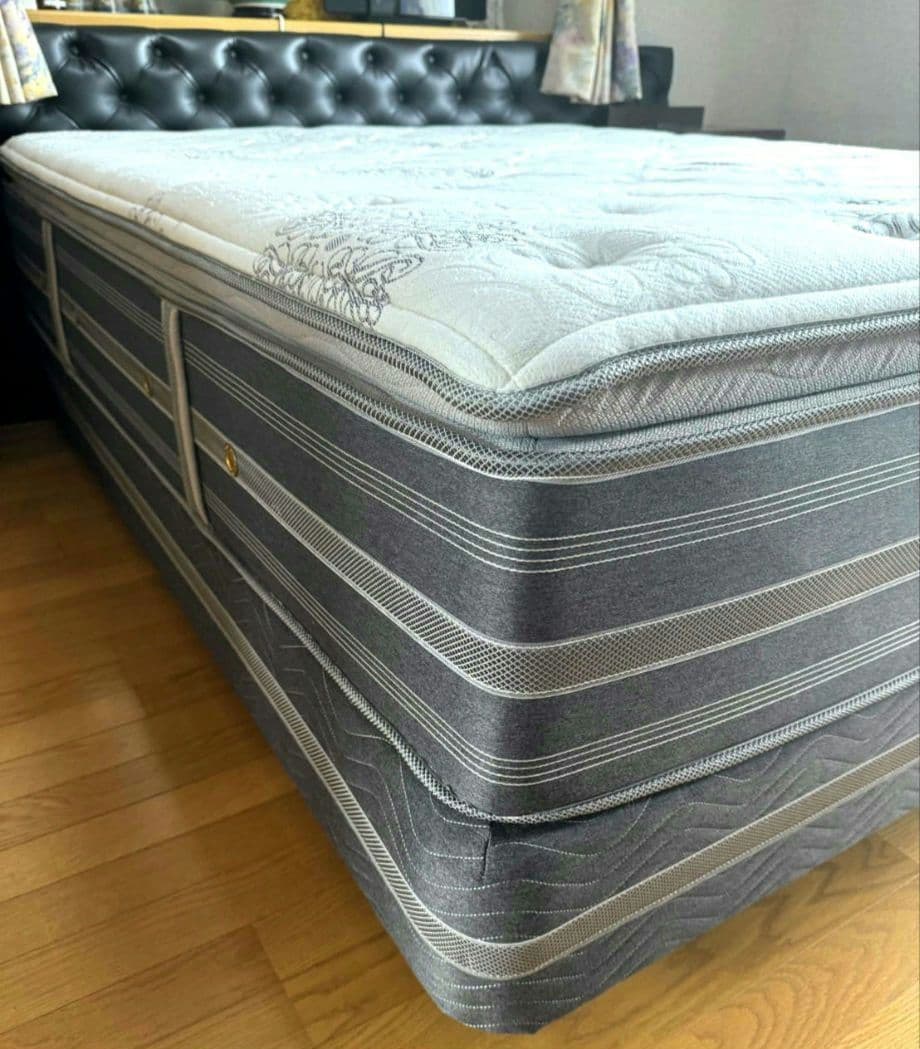 ベット シモンズ マットレス クイーンサイズ ビューティレスト リュクス