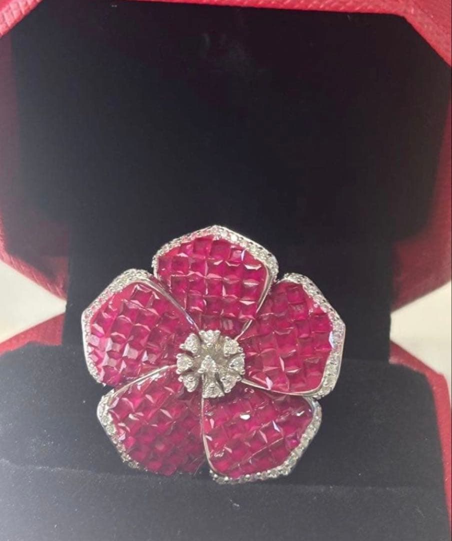 コ*□様 ミステリーセッティングシンセテックルビーデザインリング➕ハートモチーフ