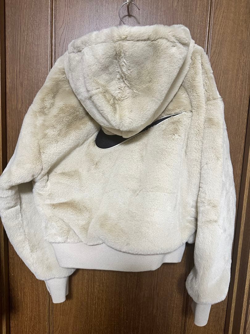 新品タグ付 NIKE フェイクファージャケット パーカー ベージュXXL 2XL
