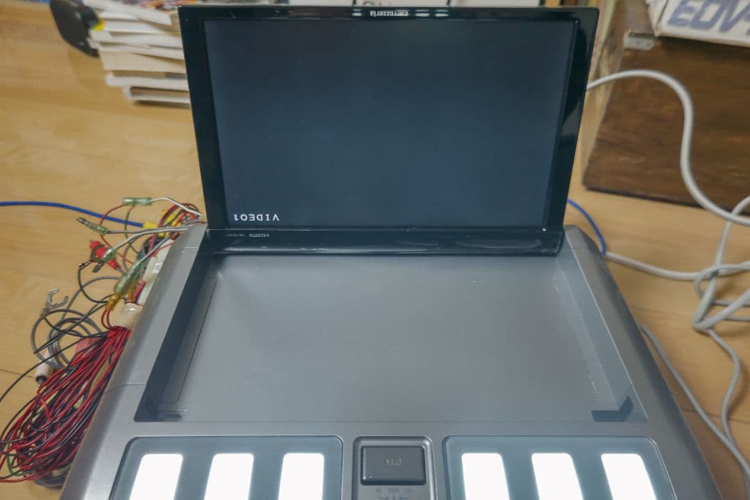 【最終値下げ】カロッツェリアPioneer TVM-FW1010フリップダウン